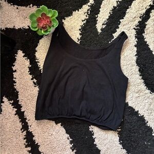 Alo Yoga Black Cropped Tank
